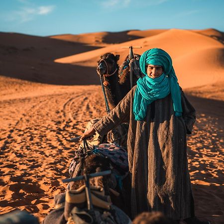 Erg Chebbi Khamlia Desert Camp 메르주가 외부 사진